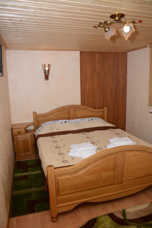 Bazar Motel Chisinau Exterior foto
